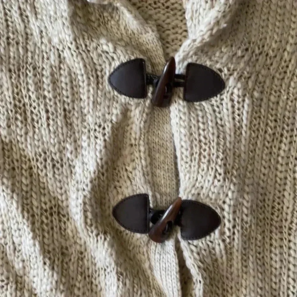 Cardigan - Picture 2 of 6